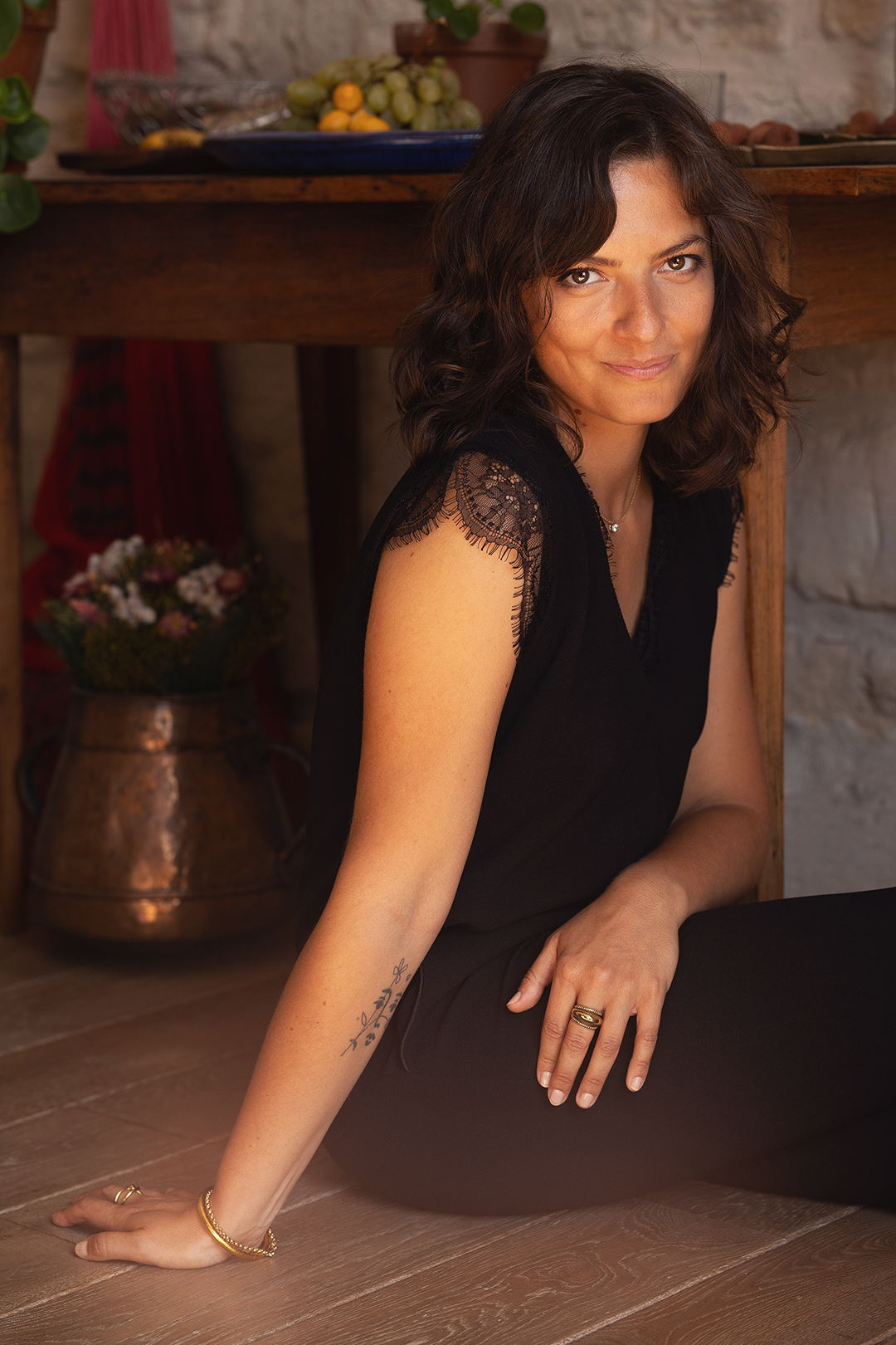 Shooting photo Tinder Paris – portrait naturel en extérieur