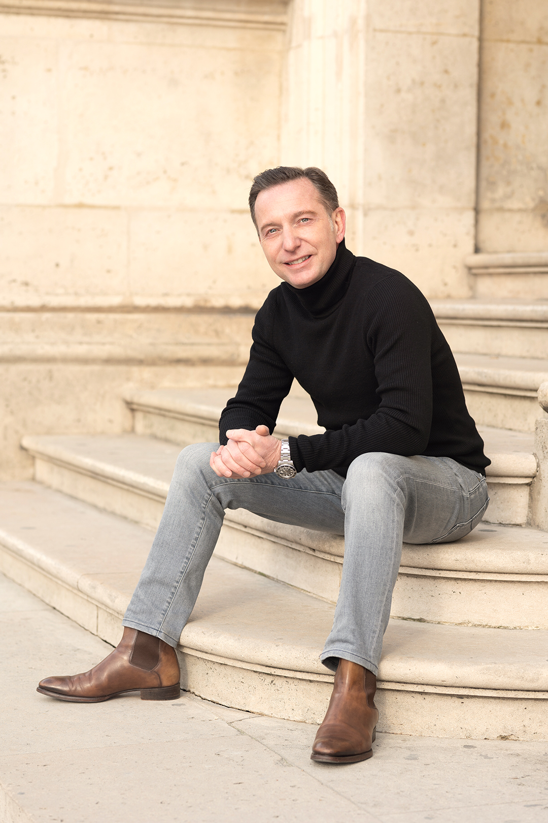 Portrait pour Tinder Paris – séance lifestyle et décontractée